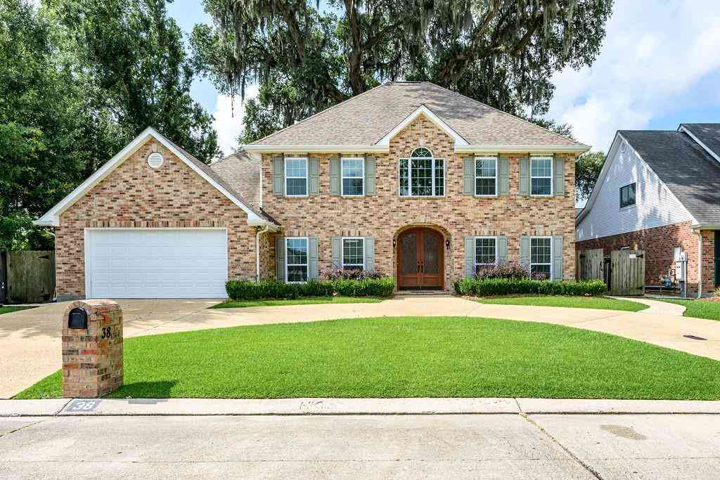 Homes For Sale - 38 Shadows Court<br/> Marrero, LA 70072