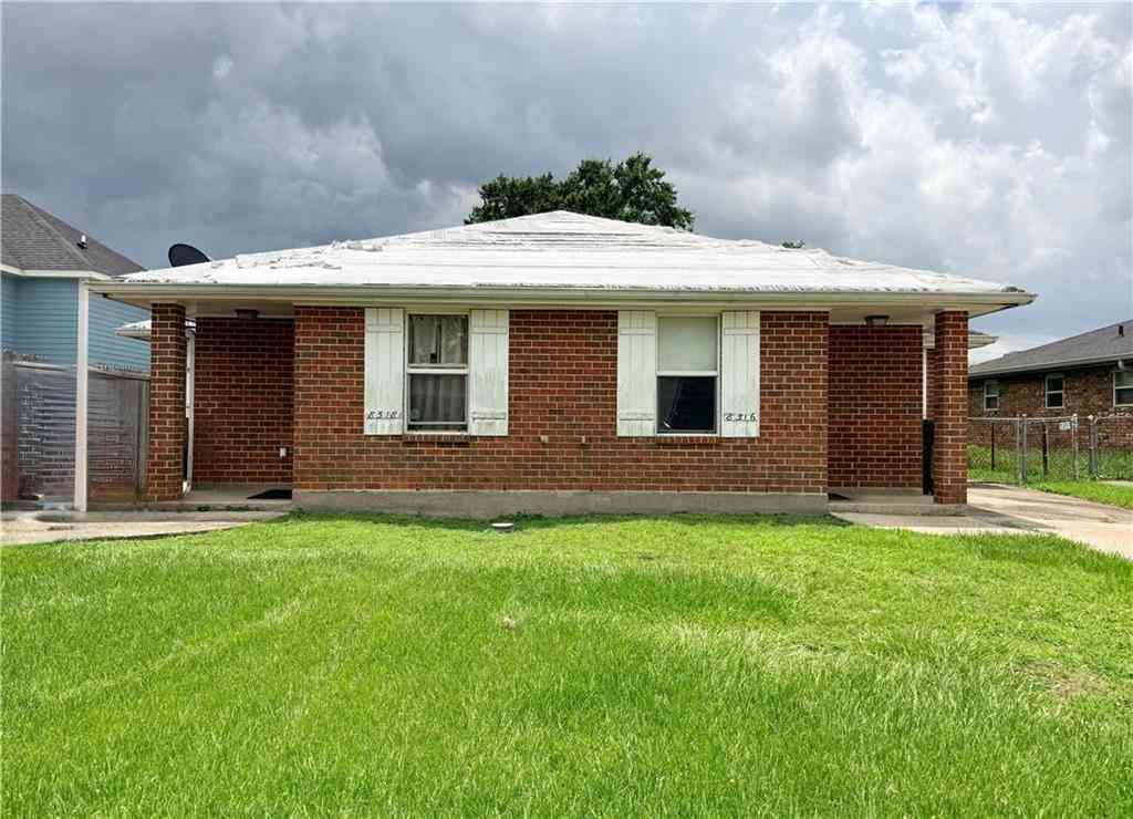 Multifamily For Sale - 8516 18 Deerfield Drive<br/> Chalmette, LA 70043