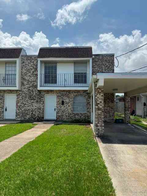 Townhouse For Rent - 3710 Saratoga Drive<br/> Metairie, LA 70002
