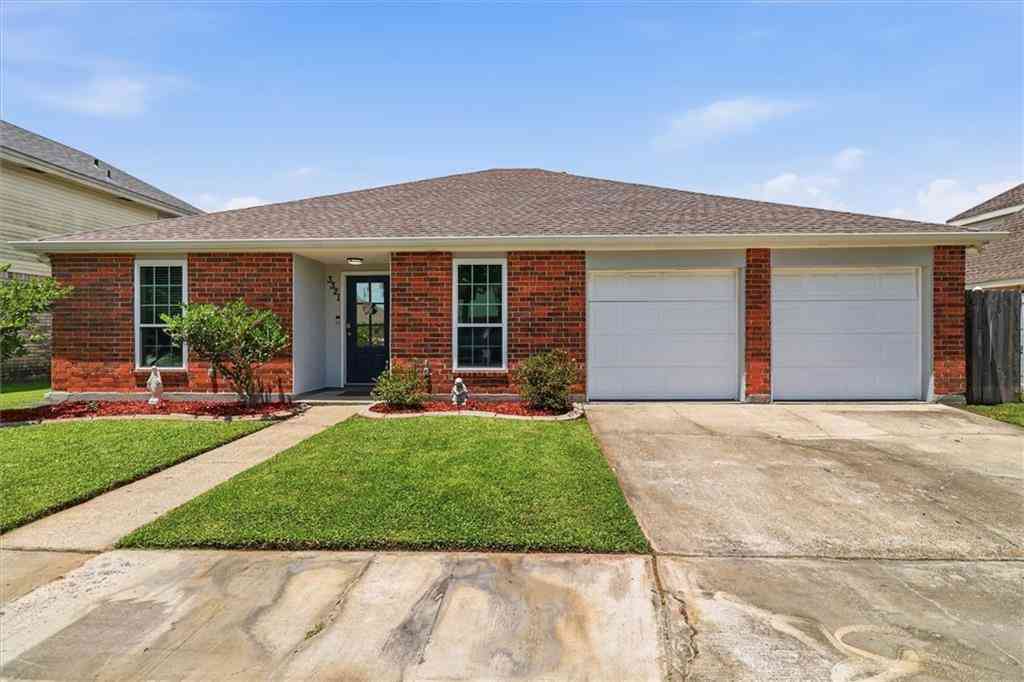 Homes For Sale - 3321 Lake Trail Drive<br/> Metairie, LA 70003