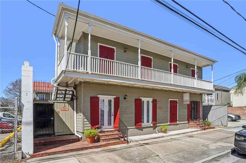 Condo For Rent - 822 Touro Street #1<br/> New Orleans, LA 70116