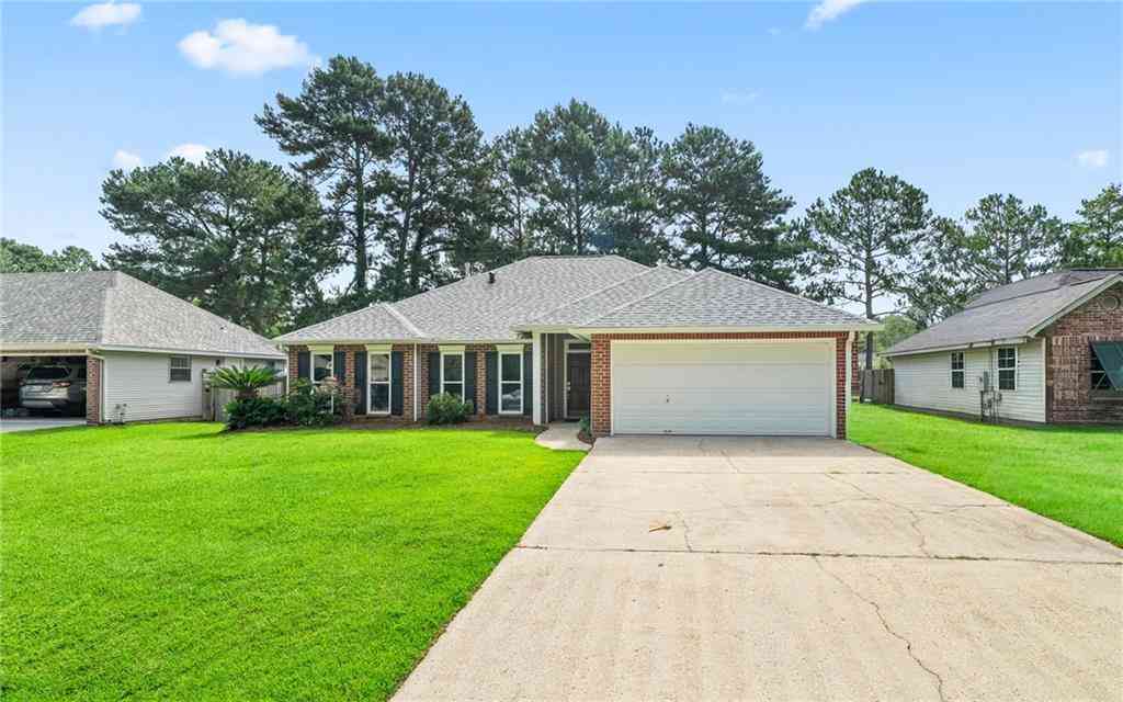 Homes For Sale - 713 Lionel Court<br/> Saint Tammany County, Abita Springs, LA 70420