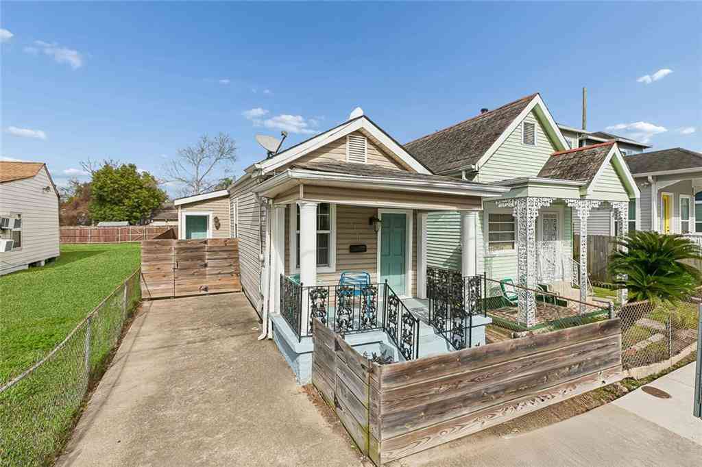 Homes For Rent - 8511 Cohn Street<br/> New Orleans, LA 70118
