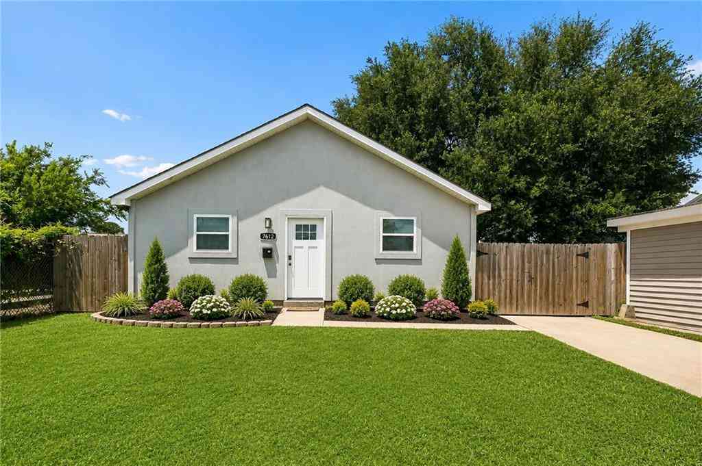 Homes For Sale - 7612 5th Street<br/> Marrero, LA 70072