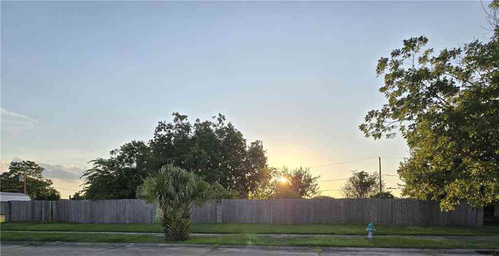 Vacant Land For Sale - 2324 Congressman Hebert Drive<br/> Chalmette, LA 70043