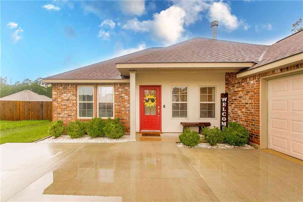 Homes For Sale - 46197 Joele Drive<br/> Tangipahoa County, Hammond, LA 70401