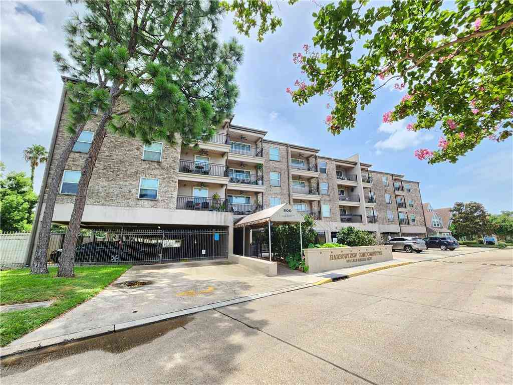 Condo For Rent - 500 Lake Marina Avenue #332<br/> New Orleans, LA 70124