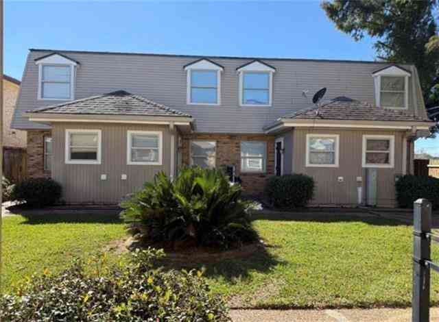 Multifamily For Rent - 8401 Livingston Avenue #D<br/> Chalmette, LA 70043