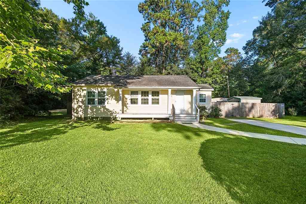 Homes For Sale - 71475 Washington Avenue<br/> Saint Tammany County, Covington, LA 70433