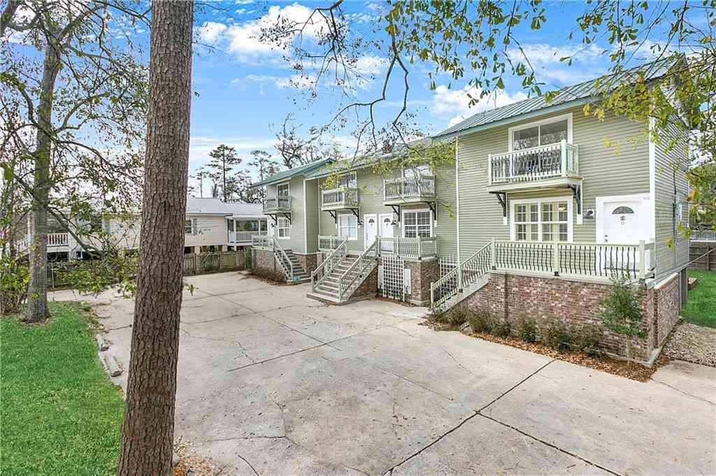 Multifamily For Rent - 402 Coffee Street #D<br/> Mandeville, LA 70448