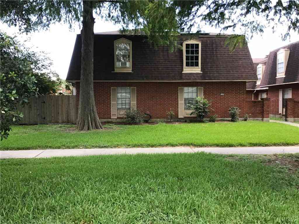 Multifamily For Sale - 2109 Carol Sue Avenue<br/> Gretna, LA 70056
