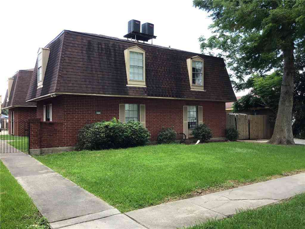 Multifamily For Sale - 2113 Carol Sue Avenue<br/> Gretna, LA 70056