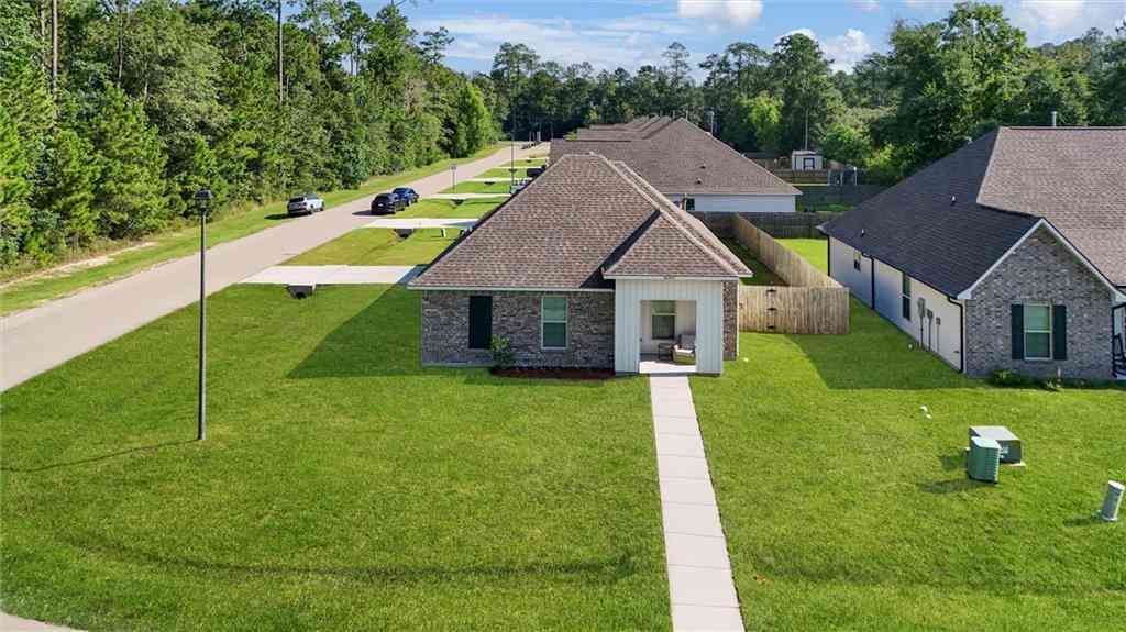Homes For Sale - 60245 Sunset Oak Boulevard<br/> Lacombe, LA 70445
