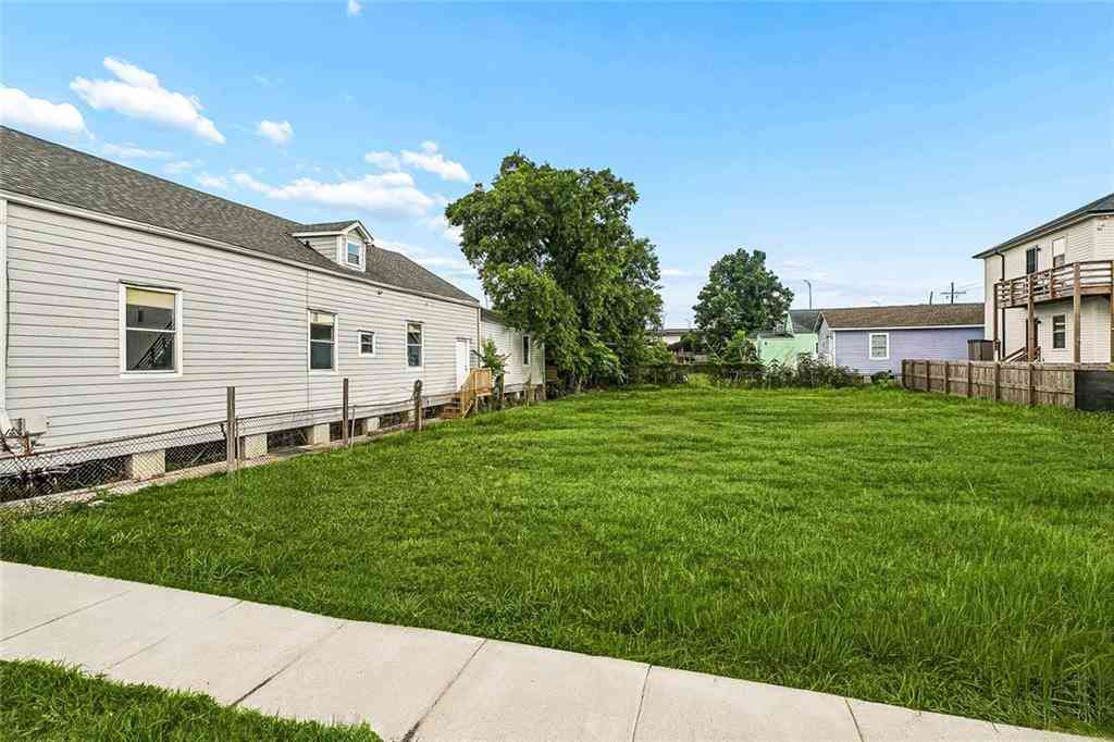 Vacant Land For Sale - 2069 N Johnson Street<br/> New Orleans, LA 70116
