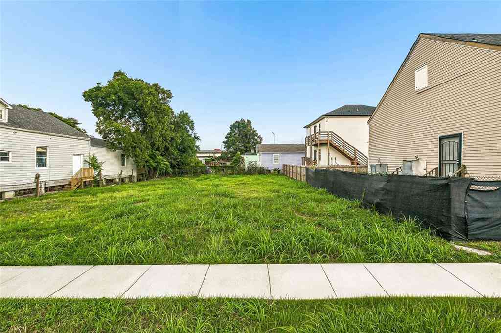 Vacant Land For Sale - 2073 N Johnson Street<br/> New Orleans, LA 70116