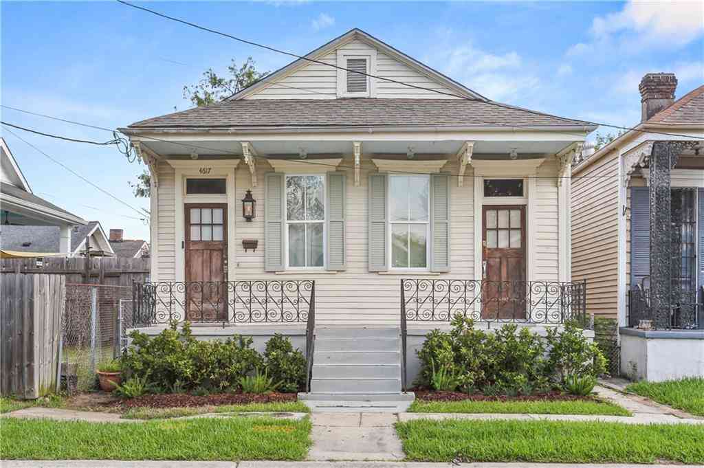 Homes For Sale - 4617 S Saratoga Street<br/> Orleans County, New Orleans, LA 70115
