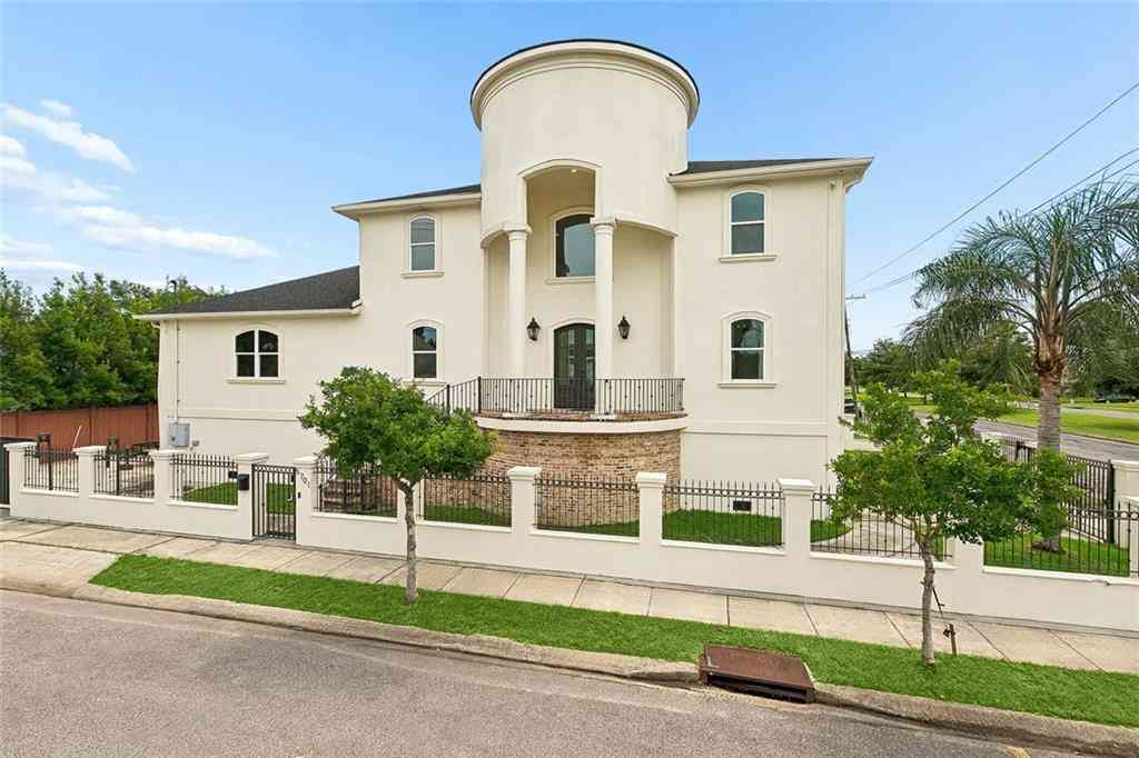 Homes For Sale - 5701 Cartier Avenue<br/> Orleans County, New Orleans, LA 70122
