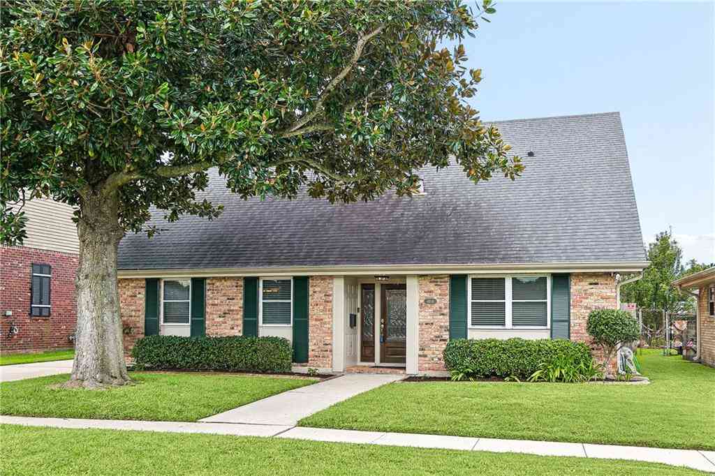 Homes For Sale - 4904 Tartan Drive<br/> Jefferson County, Metairie, LA 70003