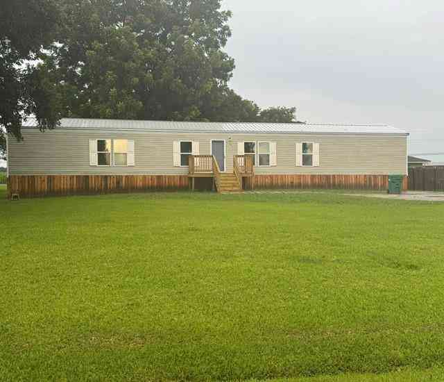 Homes For Rent - 21345 Judge Becnel Drive<br/> Vacherie, LA 70090