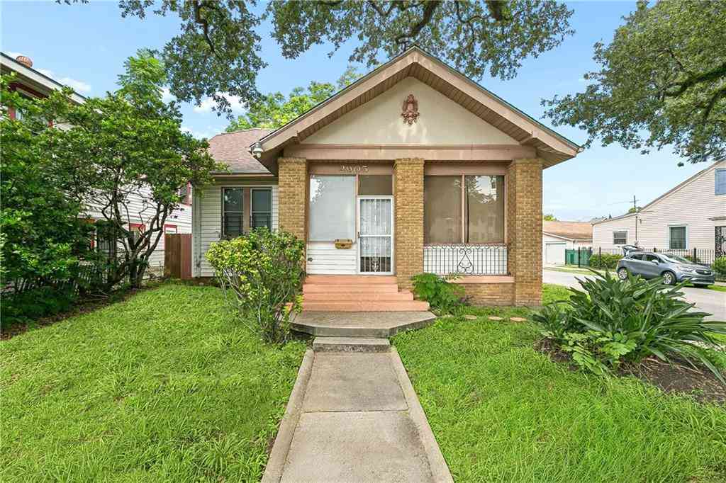 Homes For Sale - 2905 St Bernard Avenue<br/> Orleans County, New Orleans, LA 70119