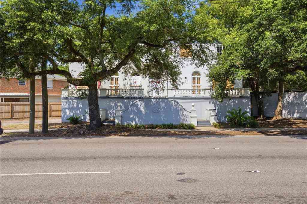 Homes For Sale - 7200 S Claiborne Avenue<br/> Orleans County, New Orleans, LA 70125