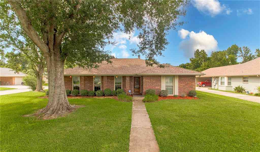 Homes For Sale - 301 Devon Road<br/> Saint John County, La Place, LA 70068