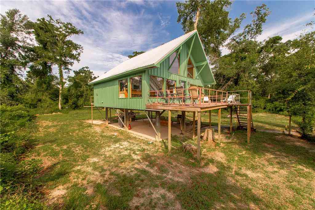 Homes For Sale - 23579 Fletcher Isle Road<br/> Tangipahoa County, Ponchatoula, LA 70454