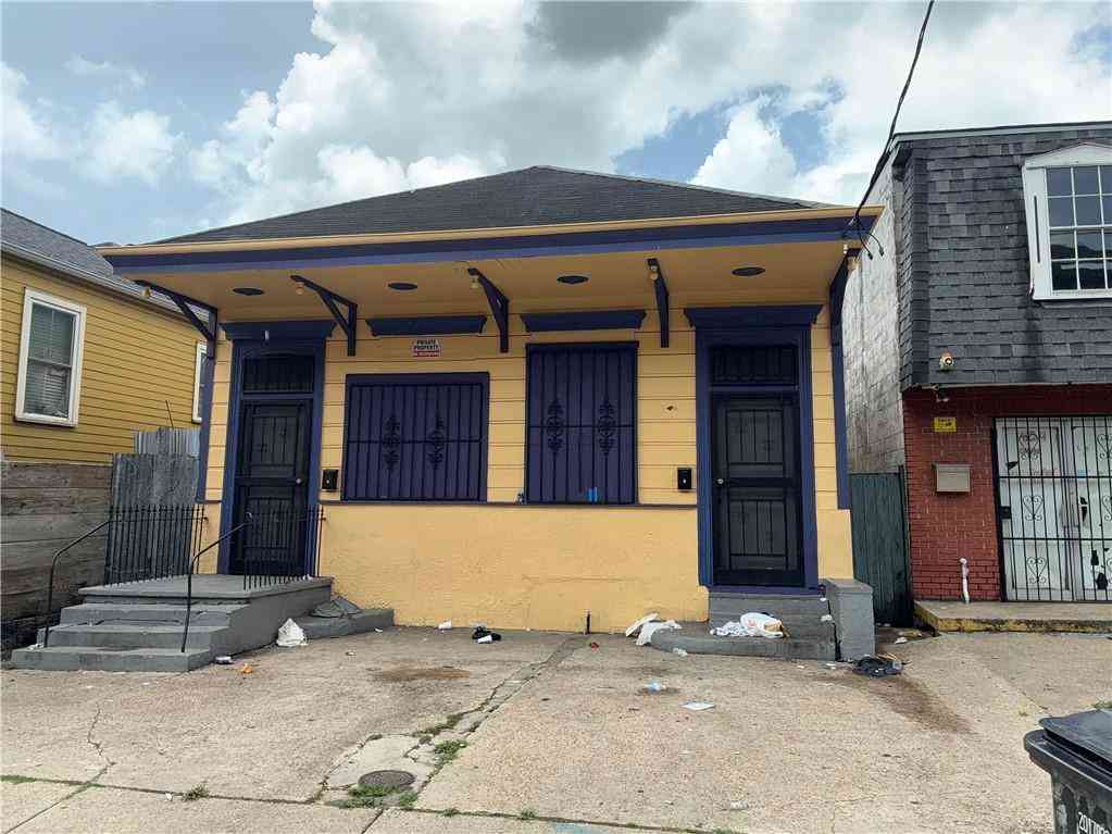 Multifamily For Sale - 1460 62 N Claiborne Avenue<br/> New Orleans, LA 70116