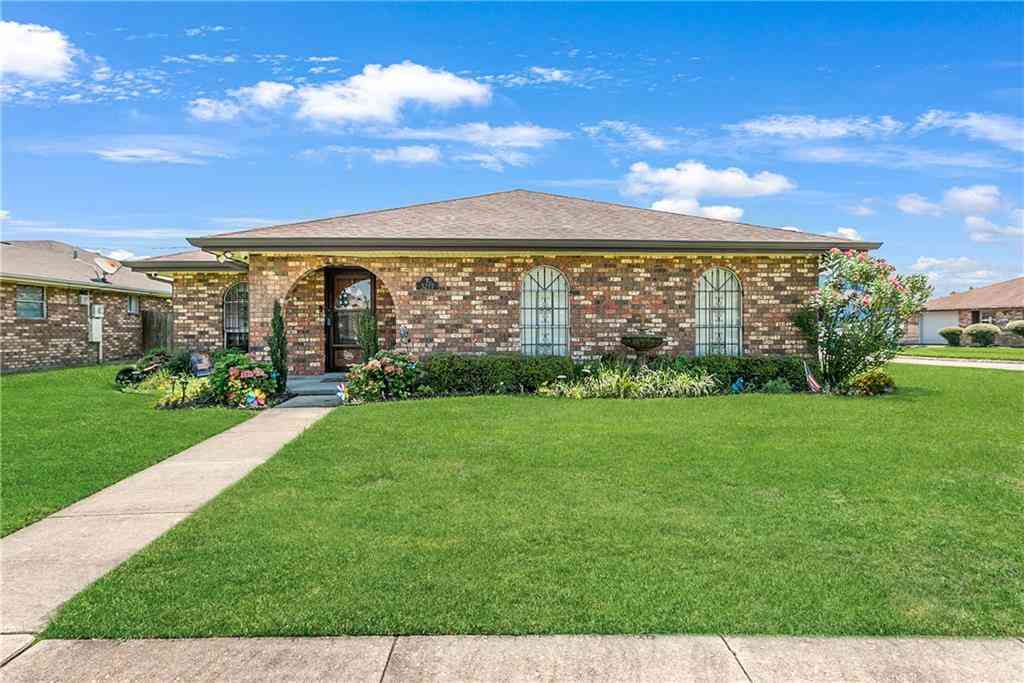 Homes For Sale - 3217 Jennifer Court<br/> Marrero, LA 70072