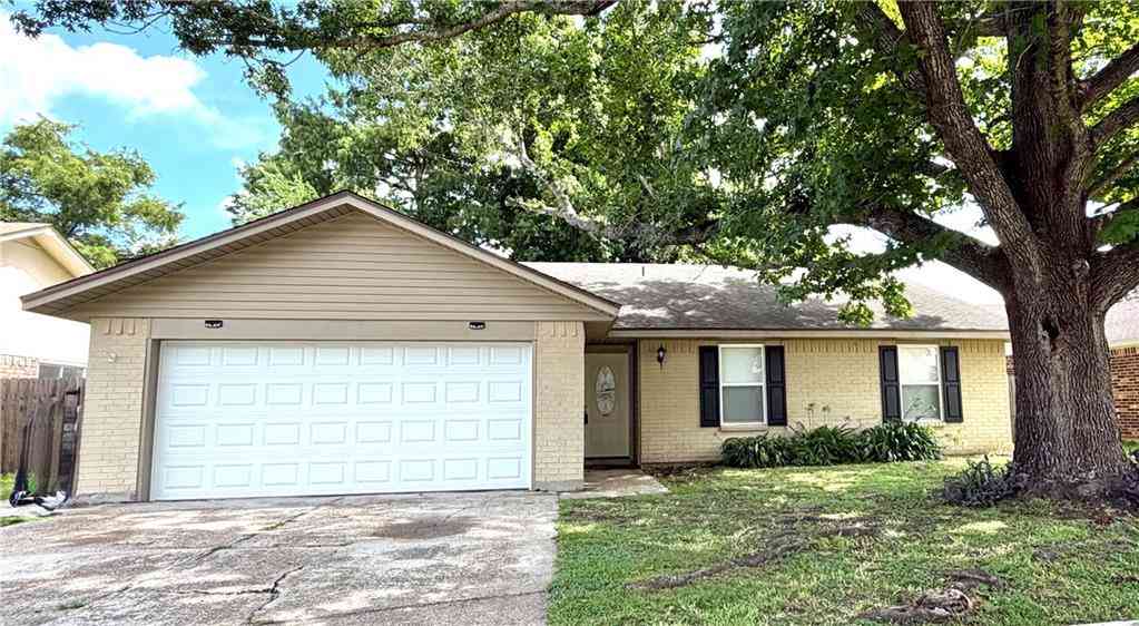 Homes For Sale - 2748 Chenier Street<br/> Marrero, LA 70072