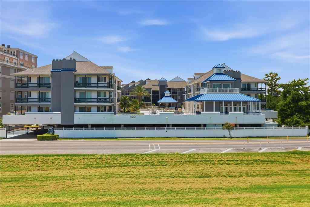 Condo For Sale - 420 Metairie Hammond Highway #231<br/> Jefferson County, Metairie, LA 70005