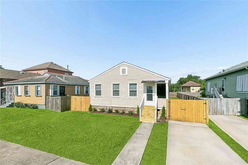 Homes For Sale - 6416 Lafaye Street<br/> Orleans County, New Orleans, LA 70122
