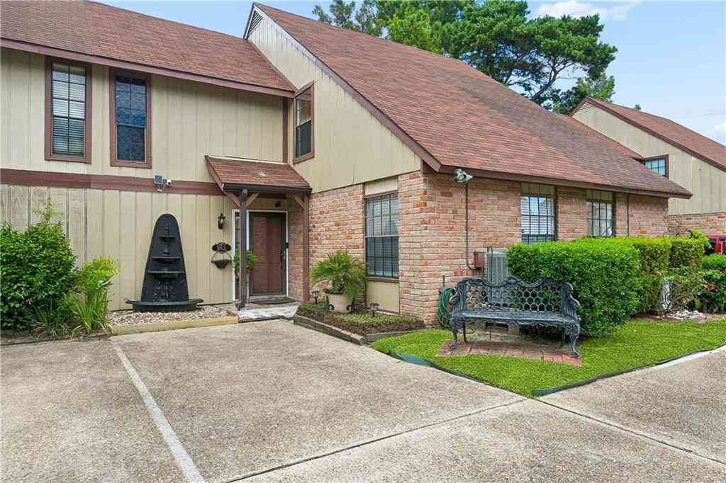 Homes For Sale - 612 Vintage Drive #C<br/> Kenner, LA 70065
