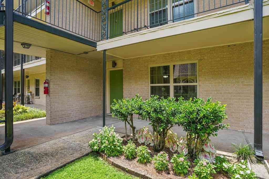 Condo For Sale - 2732 Whitney Place #101<br/> Jefferson County, Metairie, LA 70002