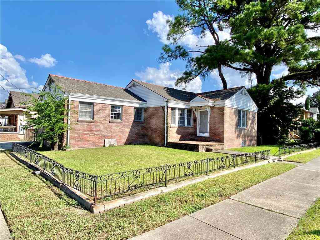 Homes For Sale - 2835 Paris Avenue<br/> Orleans County, New Orleans, LA 70119