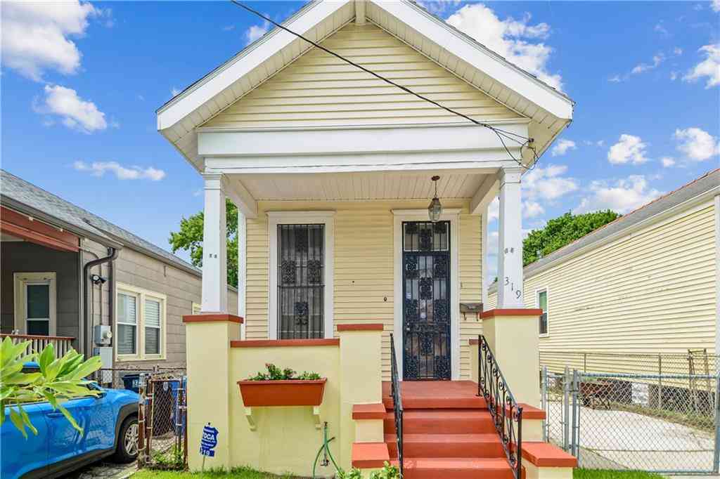 Homes For Sale - 319 S Murat Street<br/> Orleans County, New Orleans, LA 70119