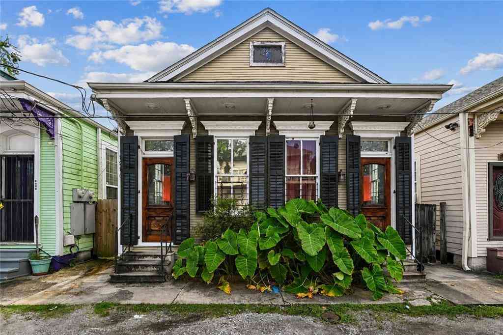 Multifamily For Sale - 1916 18 Constantinople Street<br/> Orleans County, New Orleans, LA 70115