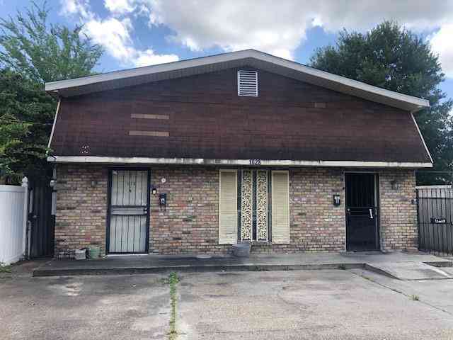 Multifamily For Sale - 1028 Franklin Street<br/> Gretna, LA 70053