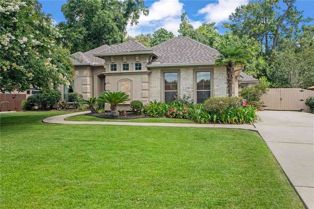 Homes For Sale - 408 Naples Court<br/> Slidell, LA 70458