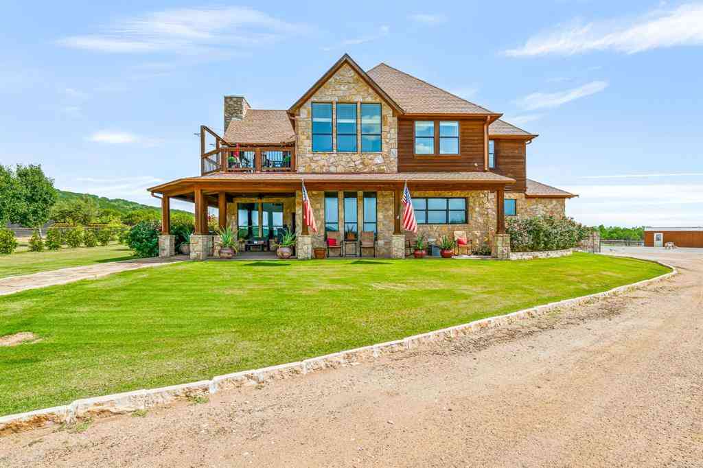 Homes For Sale - 1060 Gordon Mtn Vw Court<br/> Graford, TX 76449
