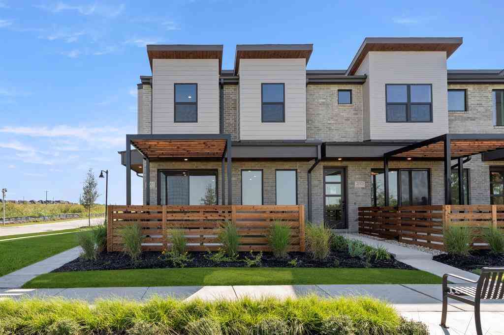 Townhouse For Sale - 2001 Aldrich Mews<br/> Collin County, Celina, TX 75009