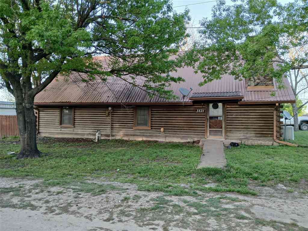 Homes For Sale - 3531 Ennis Avenue<br/> Ellis County, Bardwell, TX 75101
