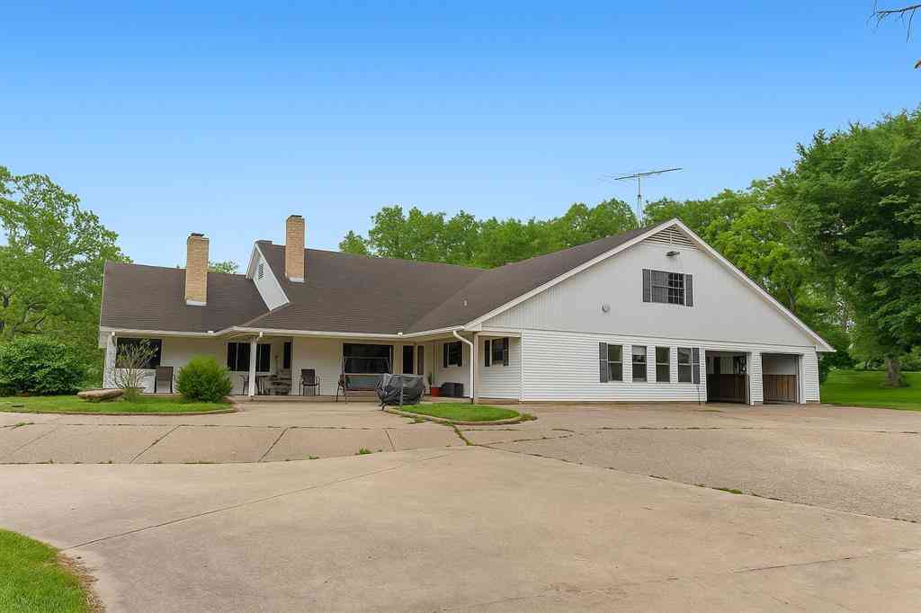 Apartment For Sale - 180 Fcr 797<br/> Donie, TX 75838