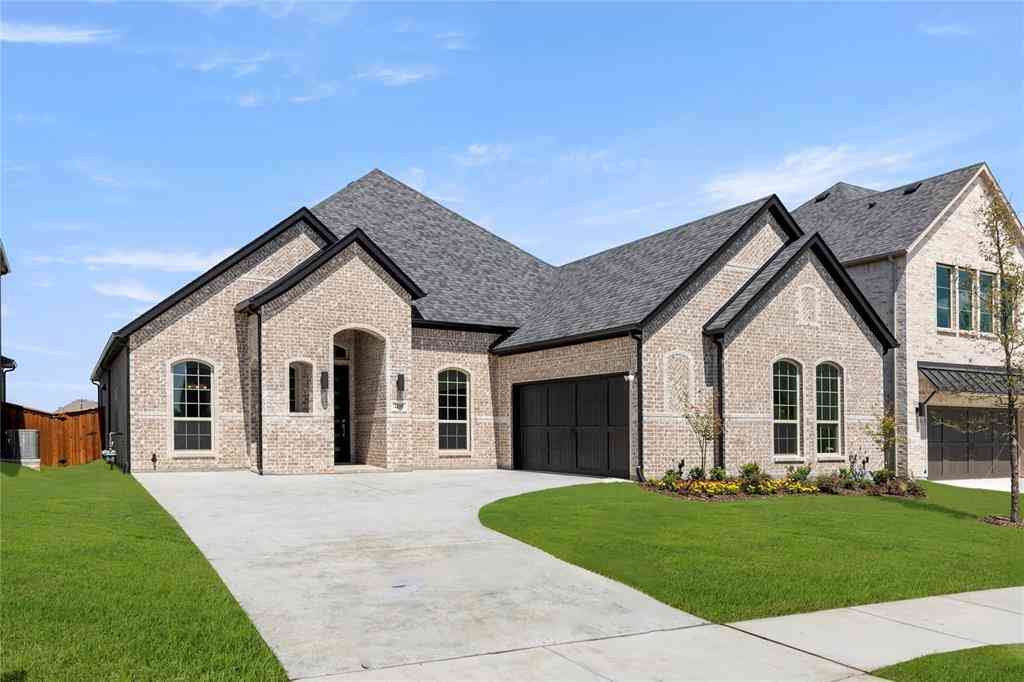 Homes For Sale - 2118 Clairmount Drive<br/> Rockwall, TX 75087