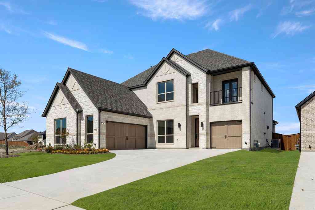 Homes For Sale - 2114 Clairmount Drive<br/> Rockwall, TX 75087
