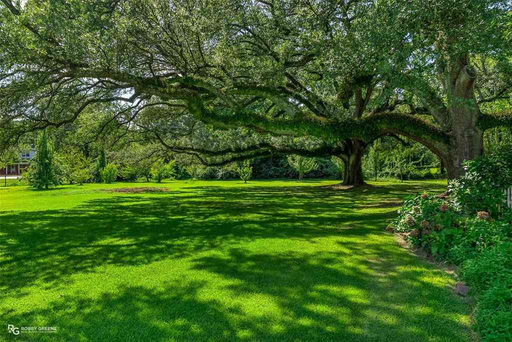 Homes For Sale - 3530 Old Mooringsport Road<br/> Shreveport, LA 71107