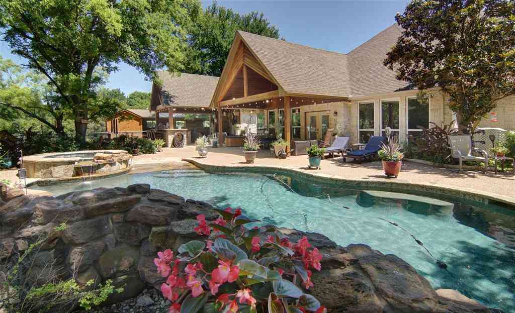 Homes For Sale - 110 Bent Creek Ranch Court<br/> Parker County, Fort Worth, TX 76126