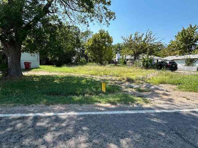 Vacant Land For Sale - 306 S Pecan Street<br/> Bells, TX 75414