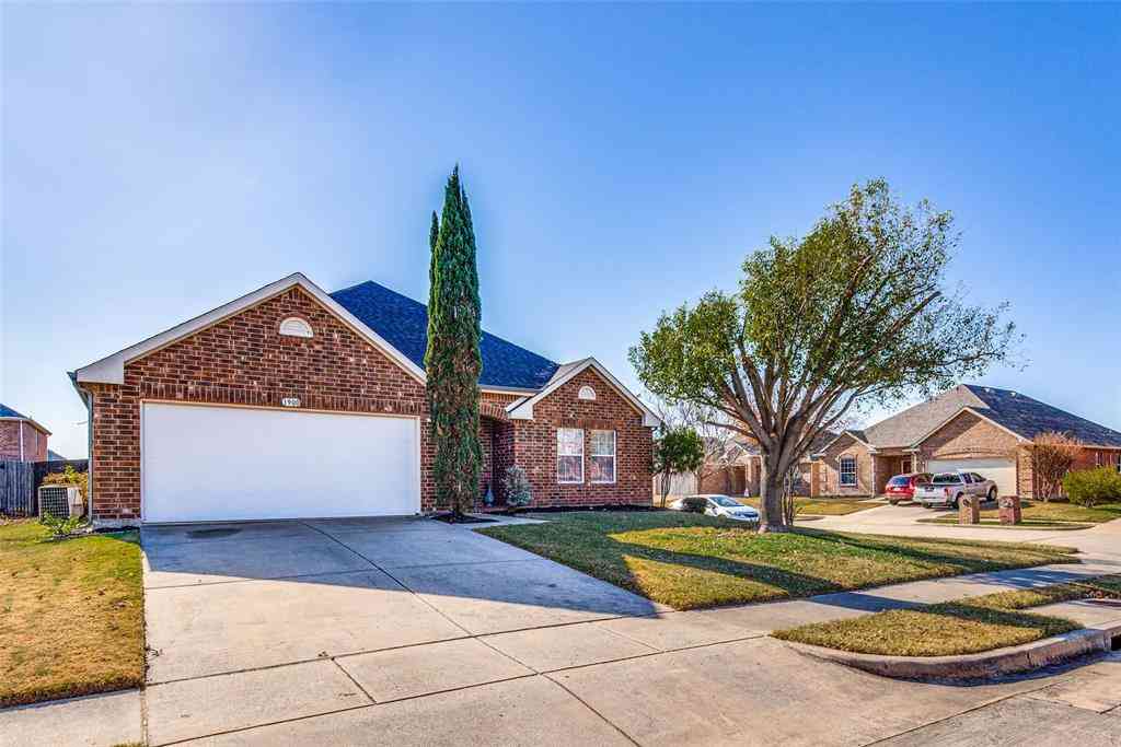 Homes For Rent - 1900 Juniper Drive<br/> Little Elm, TX 75068
