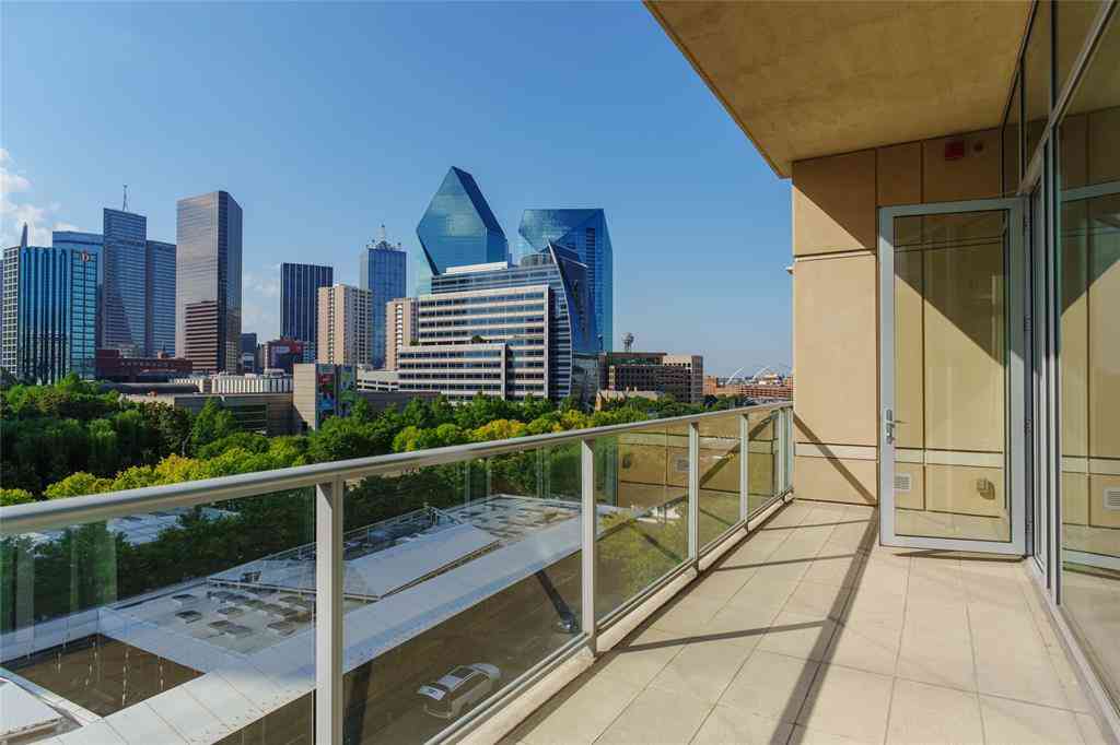 Condo For Rent - 2025 Woodall Rodgers Freeway #51<br/> Dallas, TX 75201